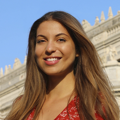 María López